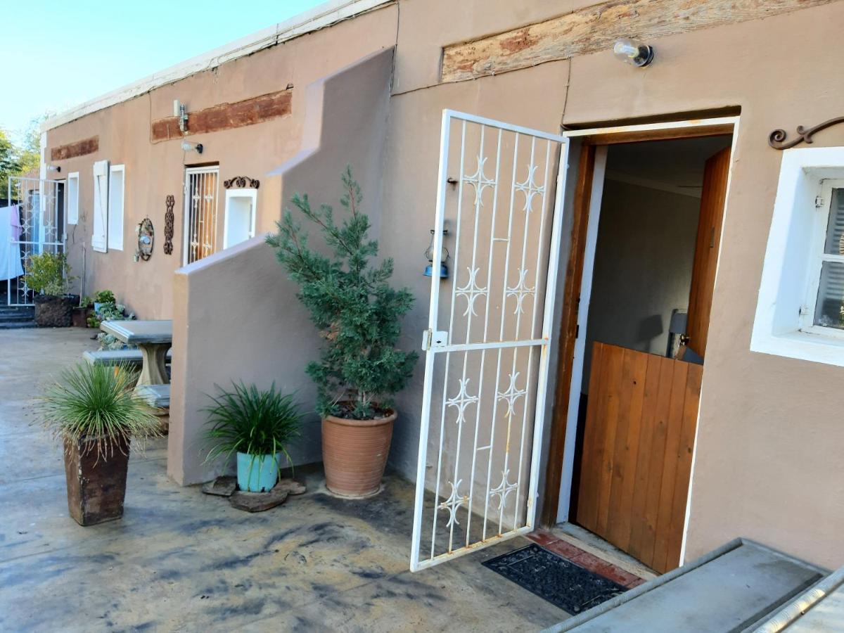 Carmel Villa B&B Or Self-Catering Calvinia Zewnętrze zdjęcie