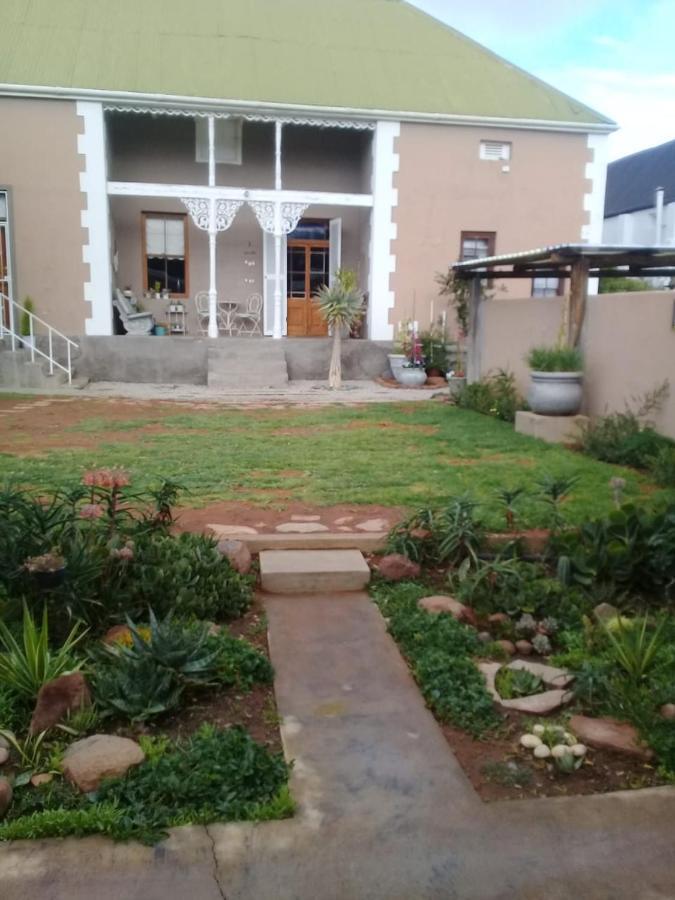 Carmel Villa B&B Or Self-Catering Calvinia Zewnętrze zdjęcie